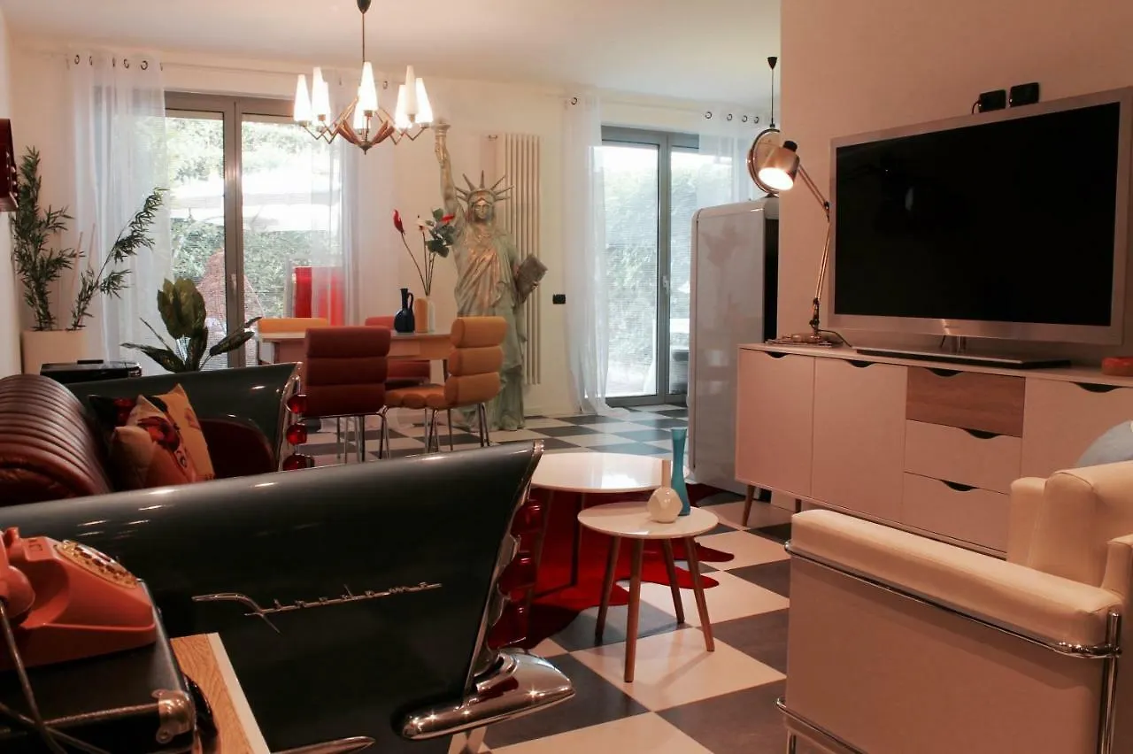 Apartment Incantevole Appartamento Anni 50' Soiano Del Lago