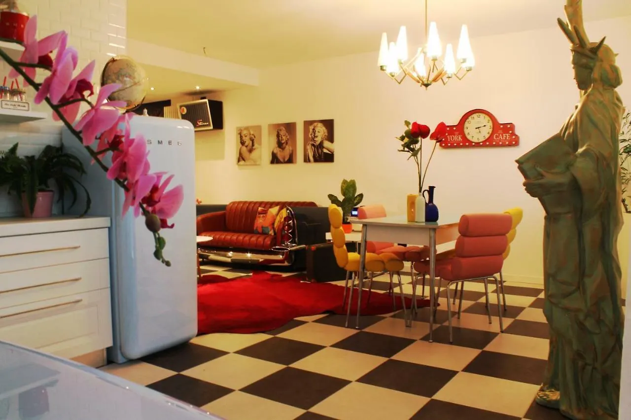 Apartment Incantevole Appartamento Anni 50' Soiano Del Lago